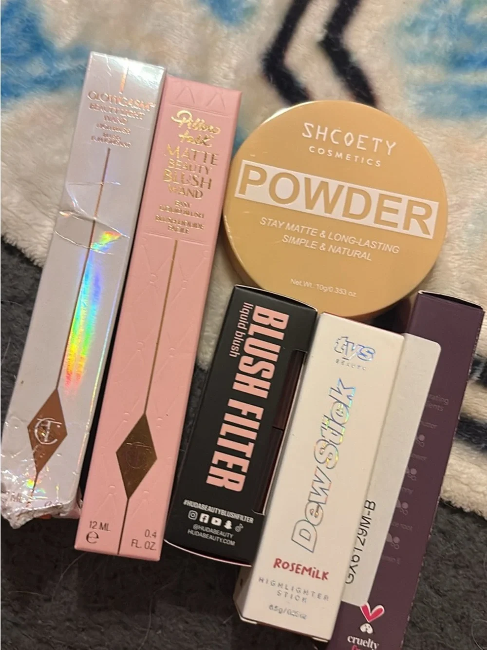 Huge face bundle